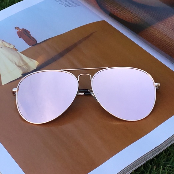 Rose Gold Mirrored Aviator Sunglasses - Picture 6 of 6